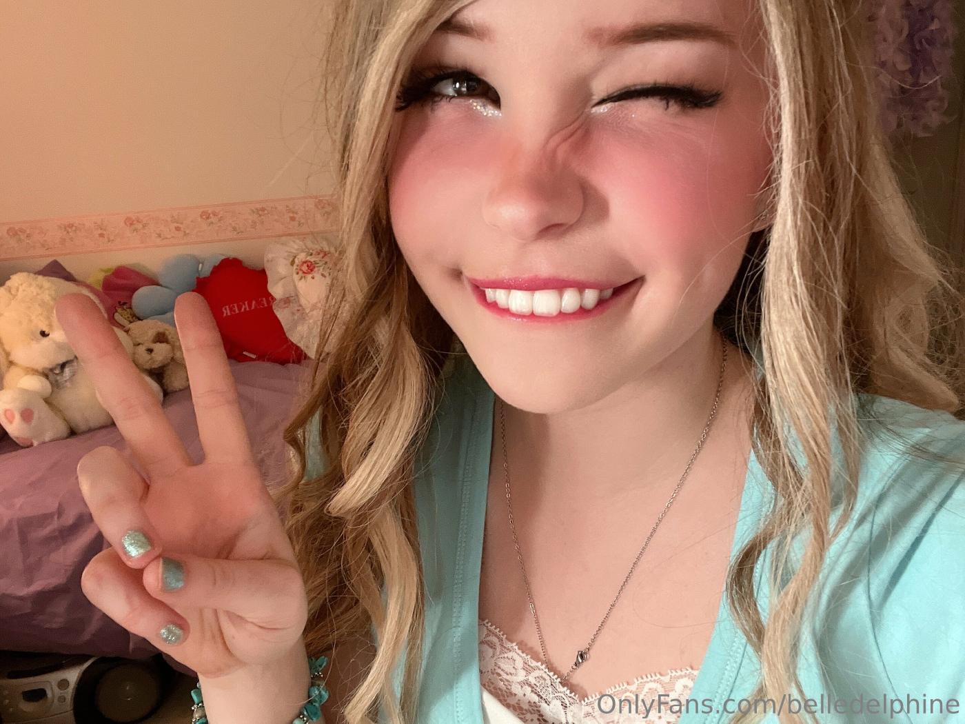 Belle Delphine Nude Short Skirt Pussy Tease Onlyfans Video Leaked
