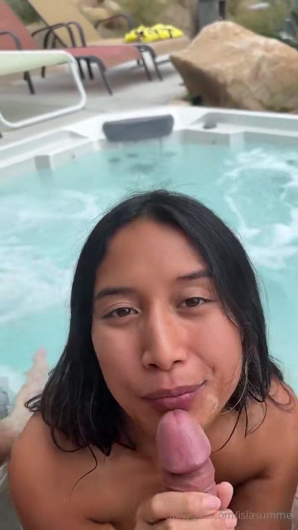 Isla Summer Nude Pool Cumshot Facial OnlyFans Video Leaked