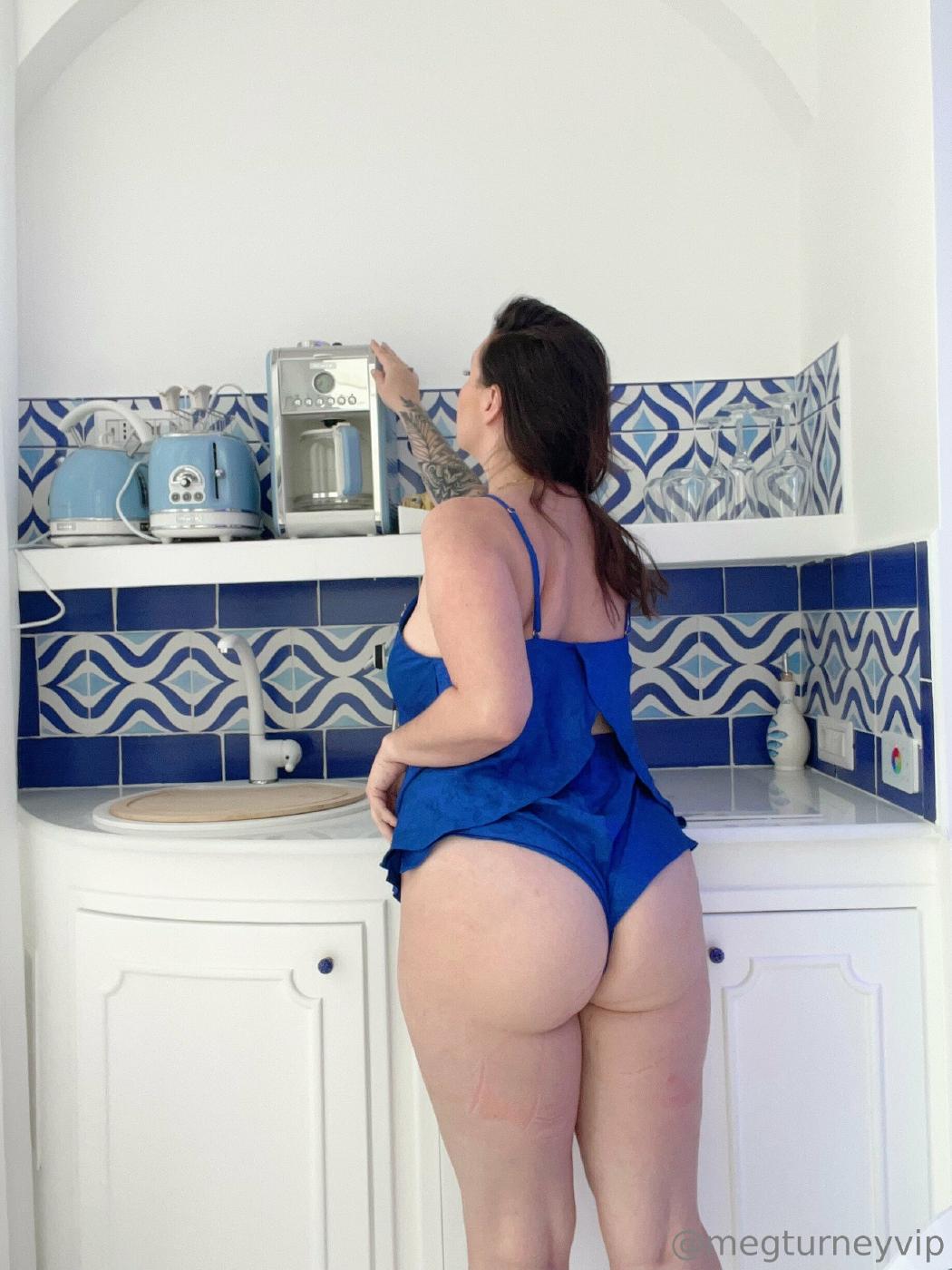 Meg Turney Nude Xmas Mystery Door Onlyfans Set Leaked Influencers