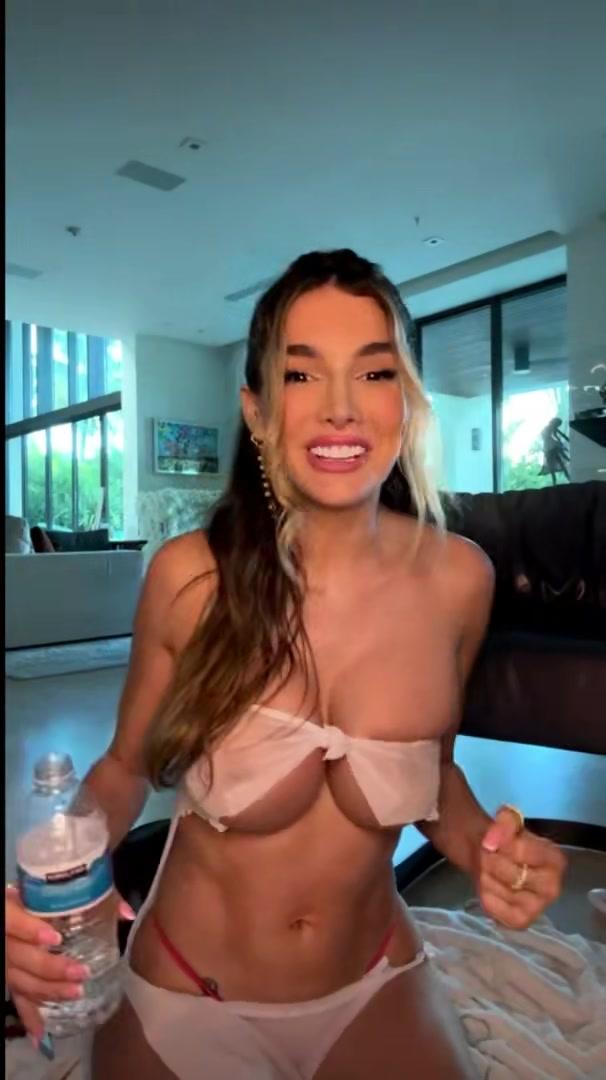 Lyna Perez Nude See Through Nipple Slip Onlyfans Video Leaked