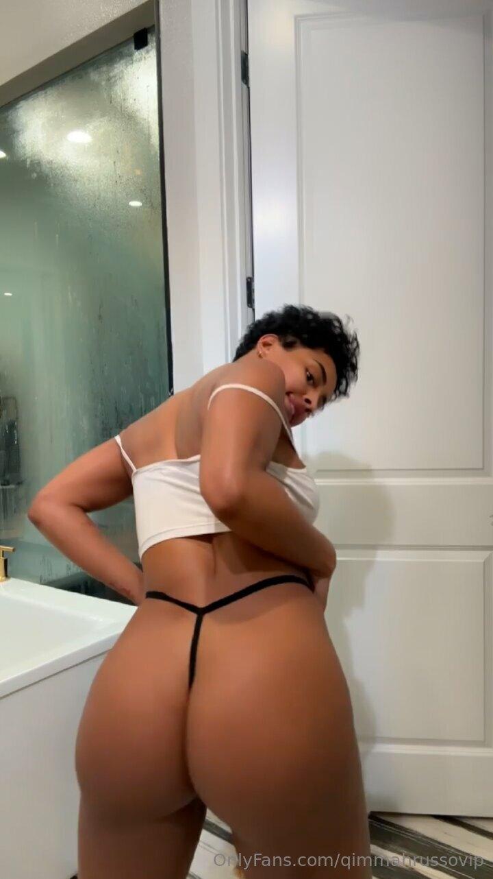 Qimmah Russo Nude Bathroom Selfies OnlyFans Set Leaked Influencers