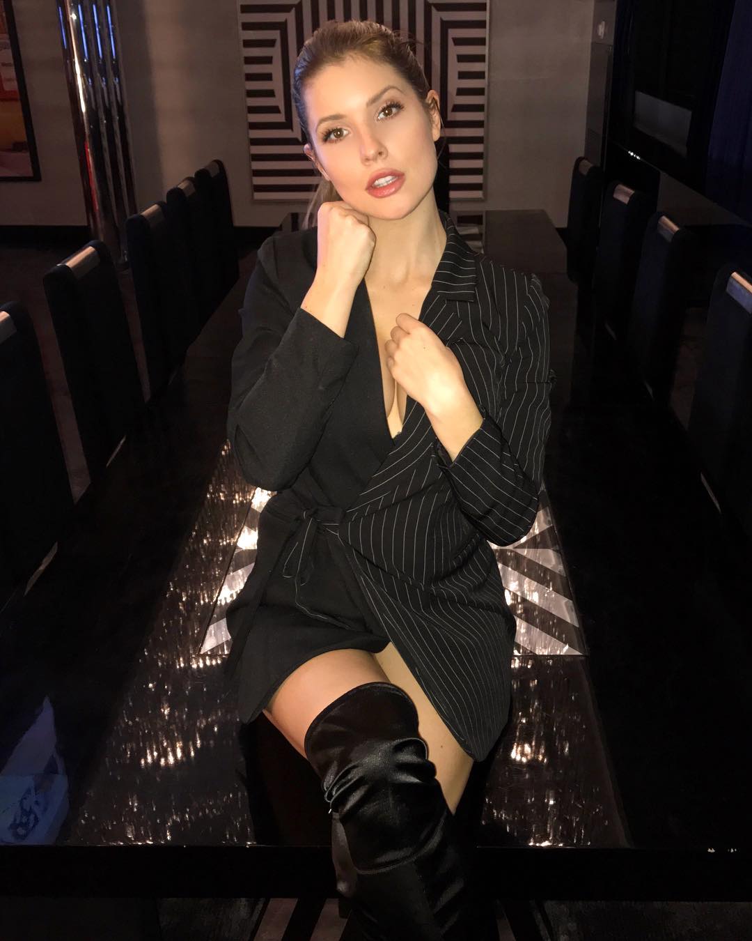 Amanda Cerny Sexy Pictures - Influencers Gonewild
