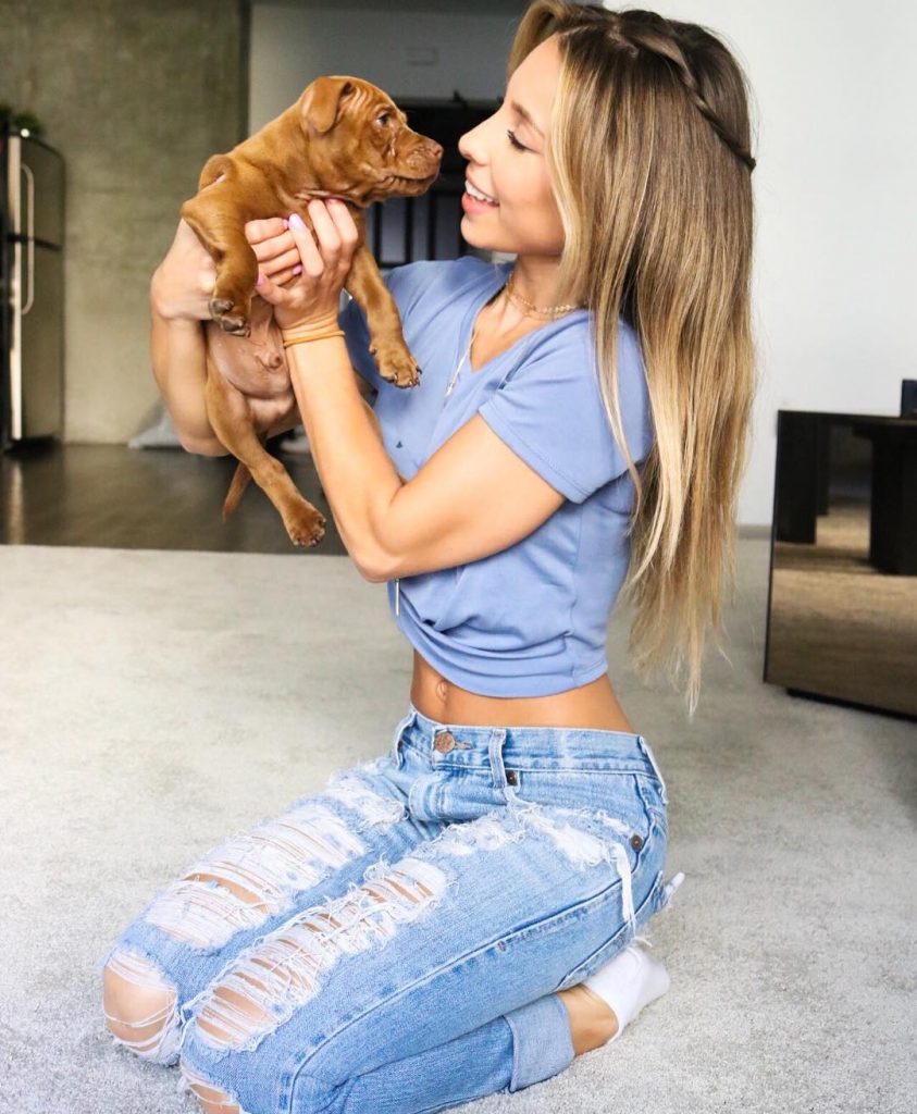 Ayla Woodruff Sexy Pictures Influencers Gonewild