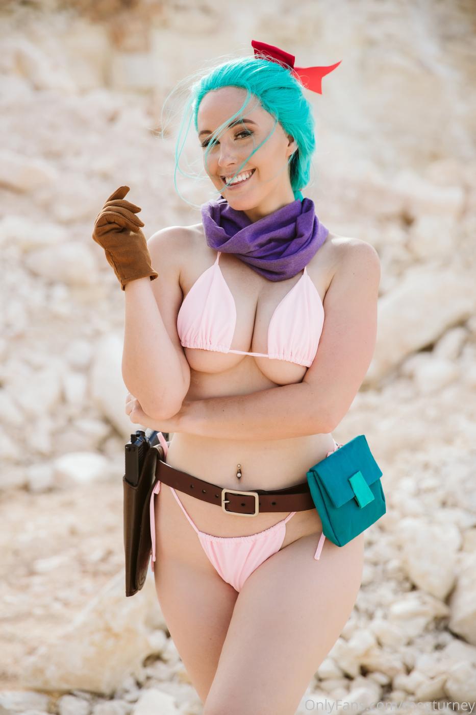 Bulma nude cosplay