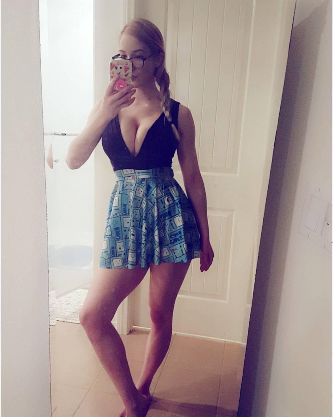 Pnkysparkles Sexy Pictures Influencers GoneWild