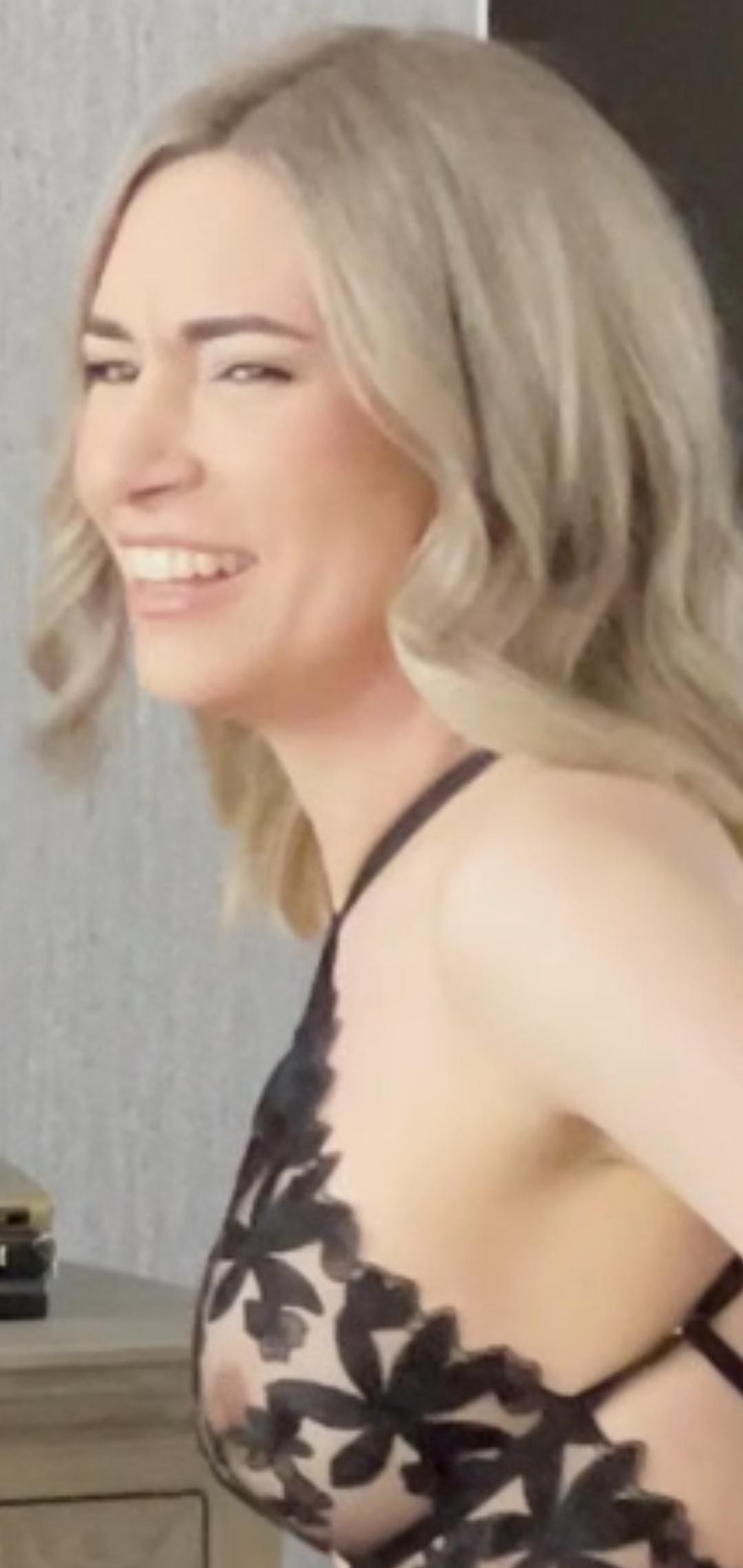 Alinity Nip Slip Onlyfans Video Leaked.