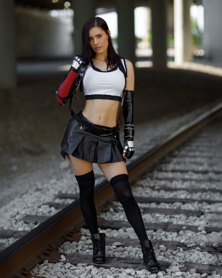 Erin Olash Final Fantasy Tifa Cosplay Set Leaked Influencers Gonewild