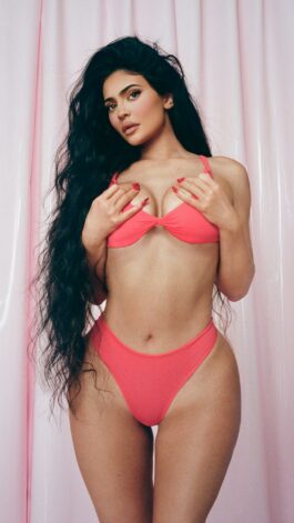 Kylie Jenner and Kim Kardashian Skims Lingerie Photoshoot - Influencers