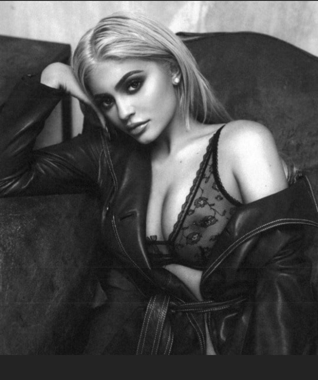 Kylie Jenner Sheer See Through Lingerie Nip Slip Set Leaked - Influencers  GoneWild