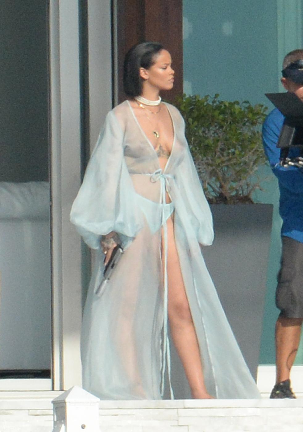 Leaked Nip Photos Rihanna Robe Sheer Bikini Slip Rihanna Nip