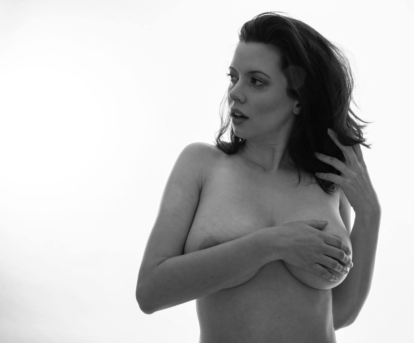 Sam Paige Nude Lingerie Strip Photoshoot Set Leaked
