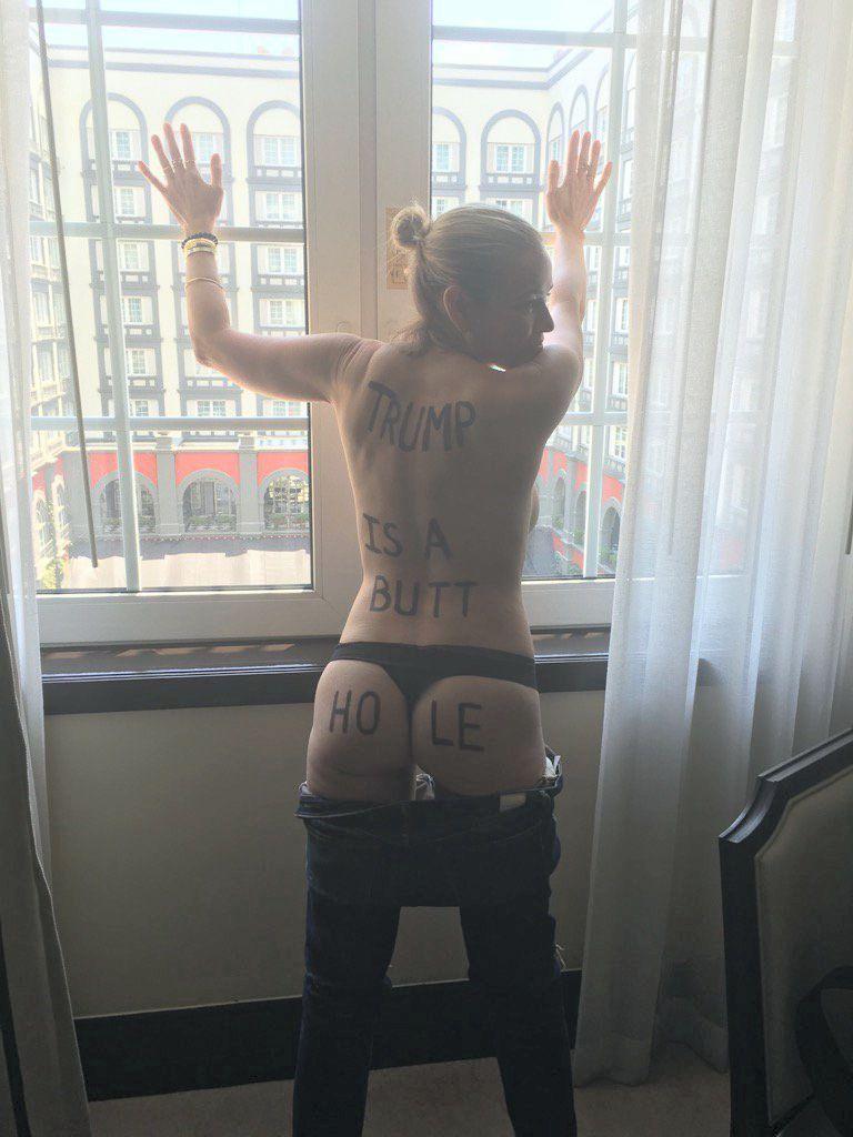 Chelsea Handler Nude Pic