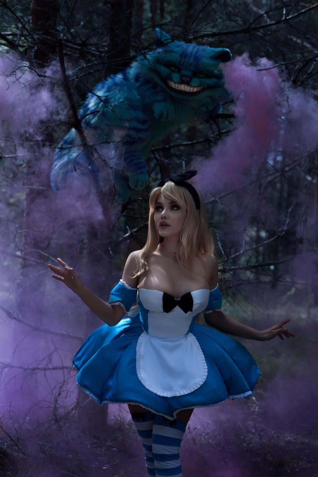 Kalinka Fox Alice in Wonderland Cosplay Video Leaked - Influencers Gonewild