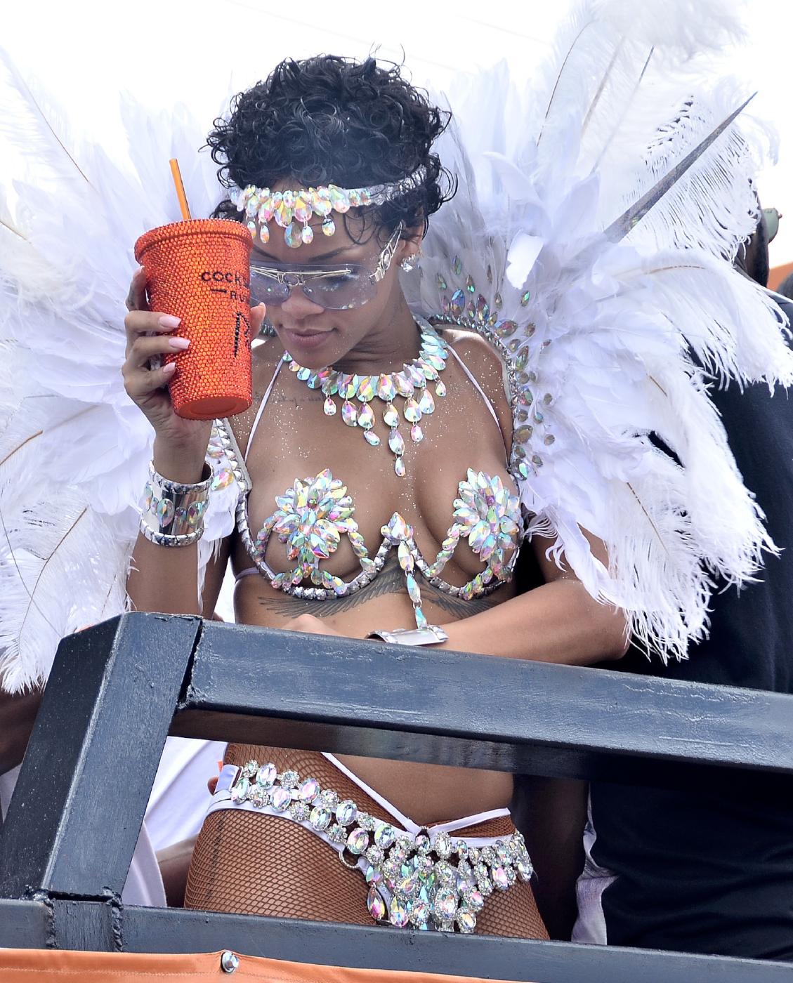 Pussy Festival Leaked Barbados Rihanna Slip Rihanna Nude.