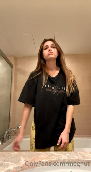 Megnutt02 Sexy Strip Selfie Onlyfans Video Leaked - Influencers GoneWild