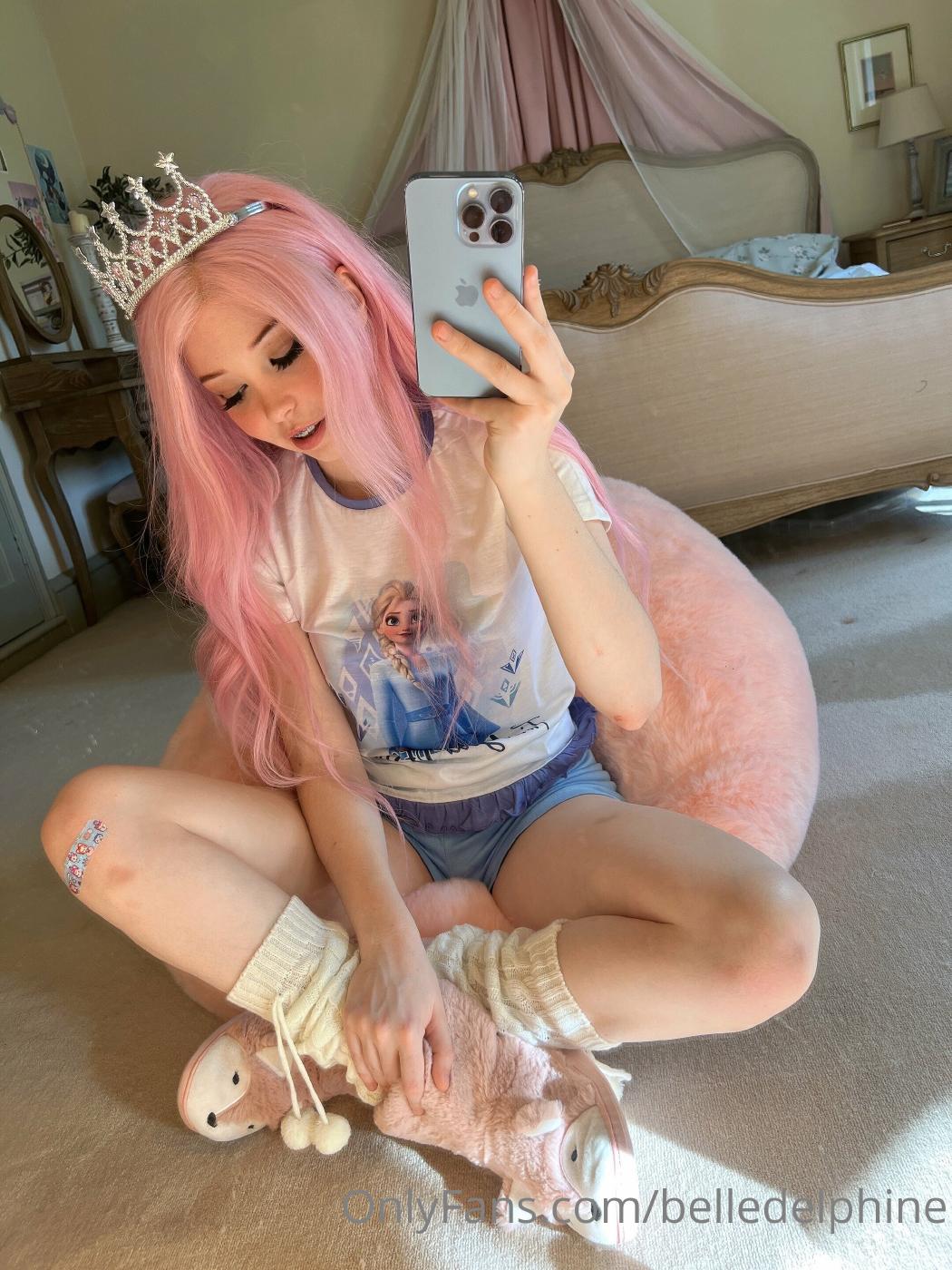 Belle Delphine Sexy