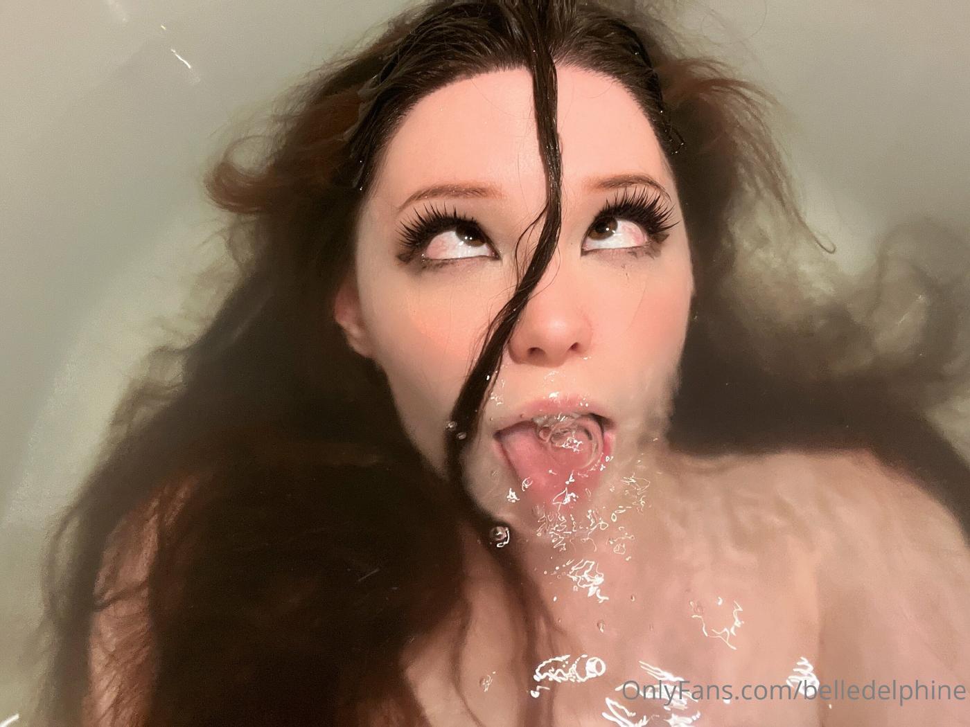With her lewd en sexy content she posts on her paid... 