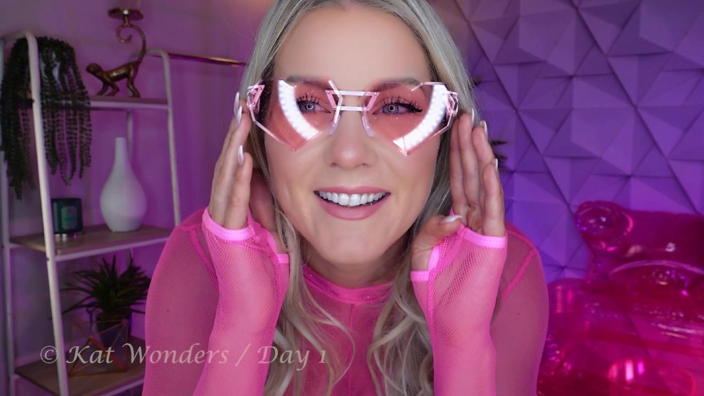 Kat Wonders 25 Days Of Micro Bikinis Day 1 2022 - Influencers GoneWild