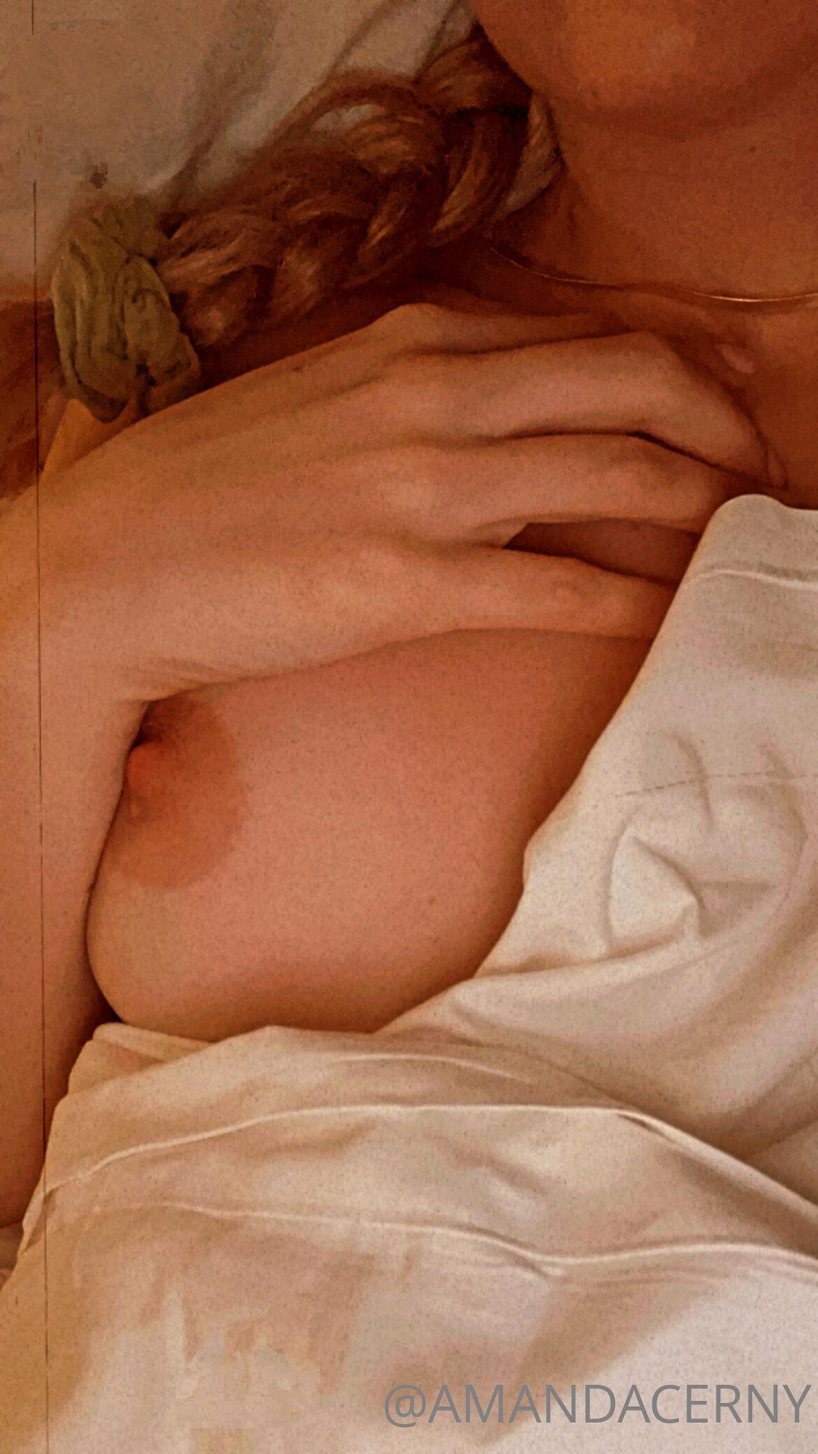 Amanda Cerny Nude Nip Slip Onlyfans Set Leaked pic
