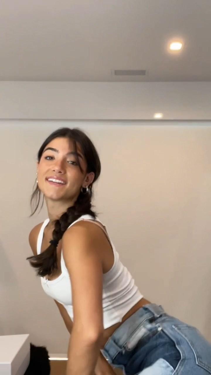 Charli D’Amelio Sexy Tank Top Dance Video Leaked - Influencers GoneWild