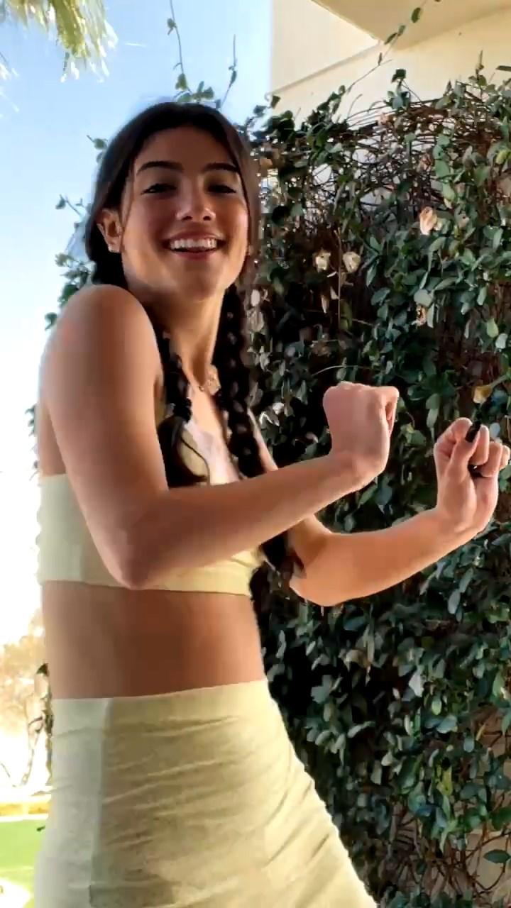 Charli D’Amelio Sexy Midriff Skirt Dance Video Leaked - Influencers GoneWild