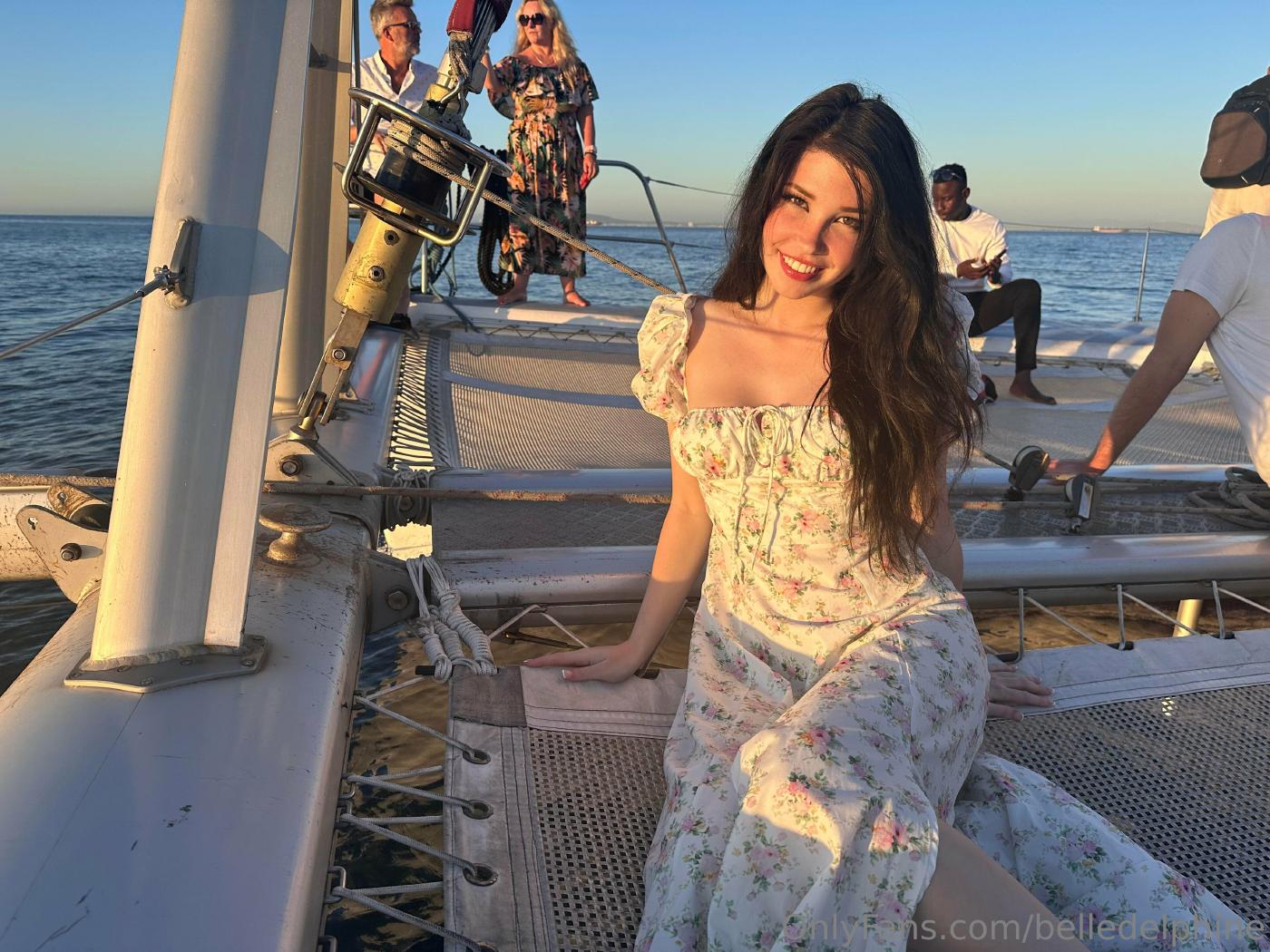 Belle Delphine Candid Holiday Photos Onlyfans Set Leaked - Influencers