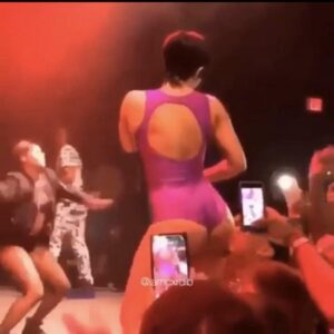Cardi B Ass To Fan Face Video Leaked - Influencers Gonewild