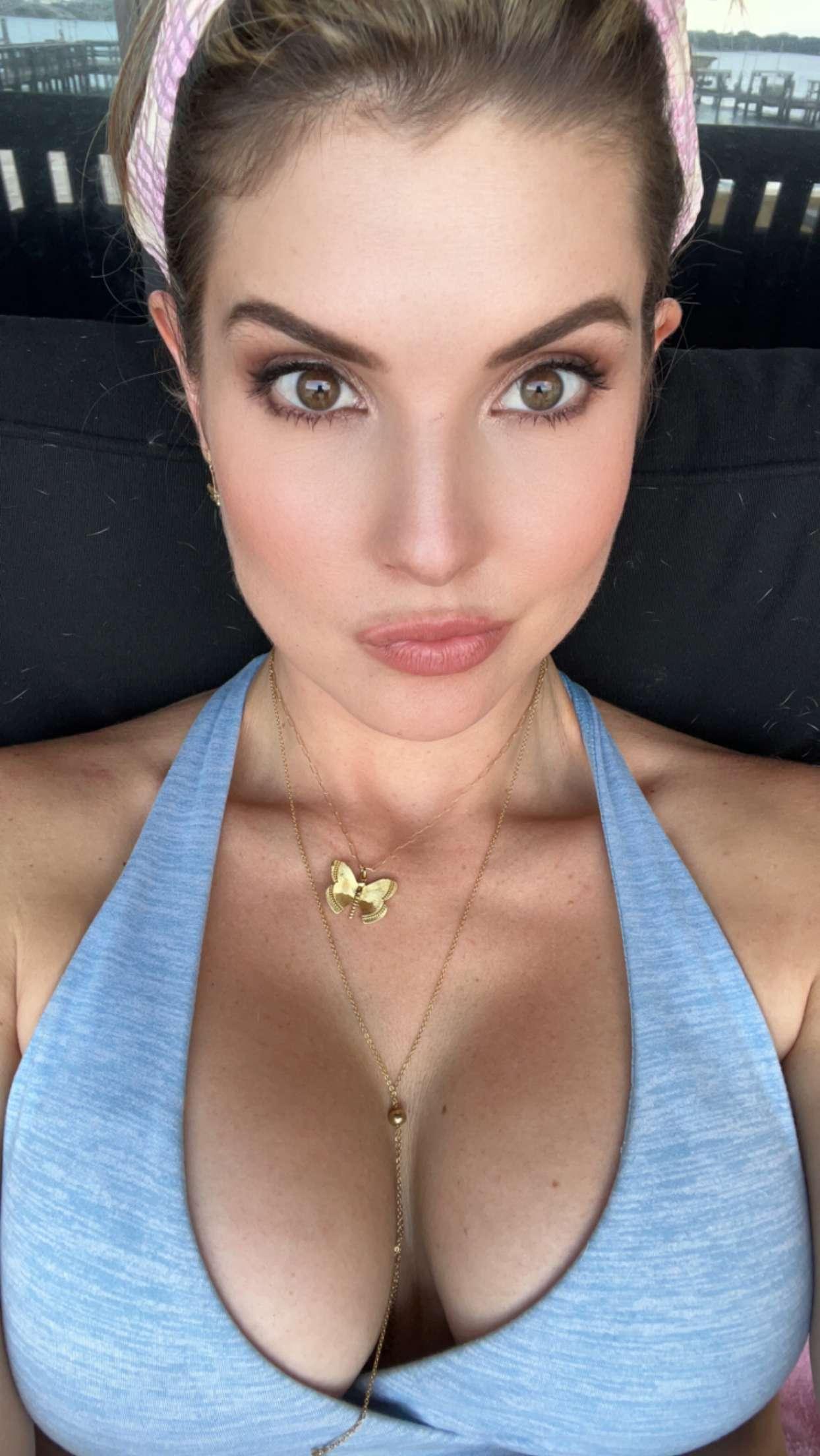 Amanda Cerny Sexy Boobs Cleavage Onlyfans Set Leaked - Influencers ...