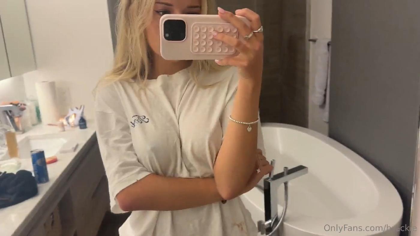 Breckie Hill Nipple Pokies Bounce OnlyFans Video Leaked - Influencers  GoneWild