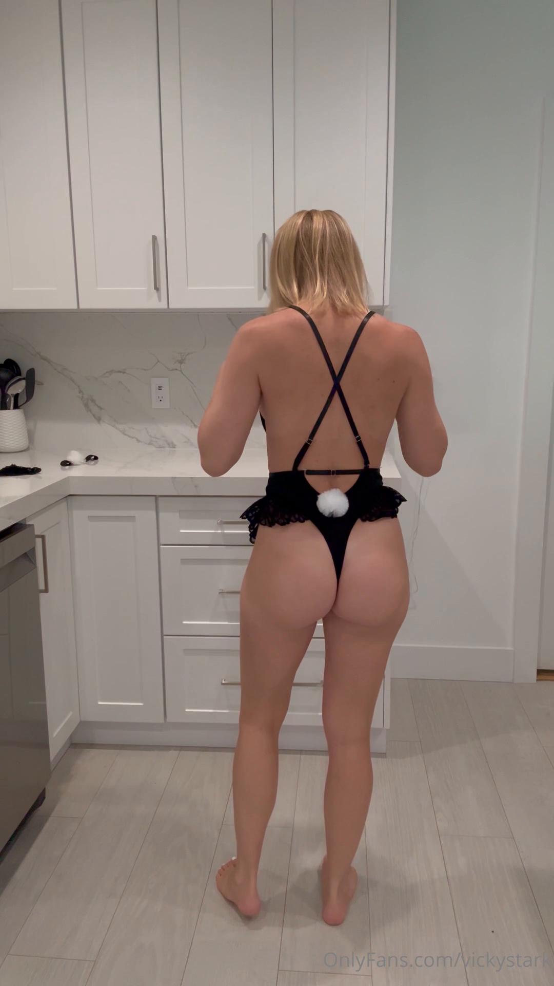 Vicky Stark Nude Costumes Try On Onlyfans Video Leaked - Influencers  GoneWild